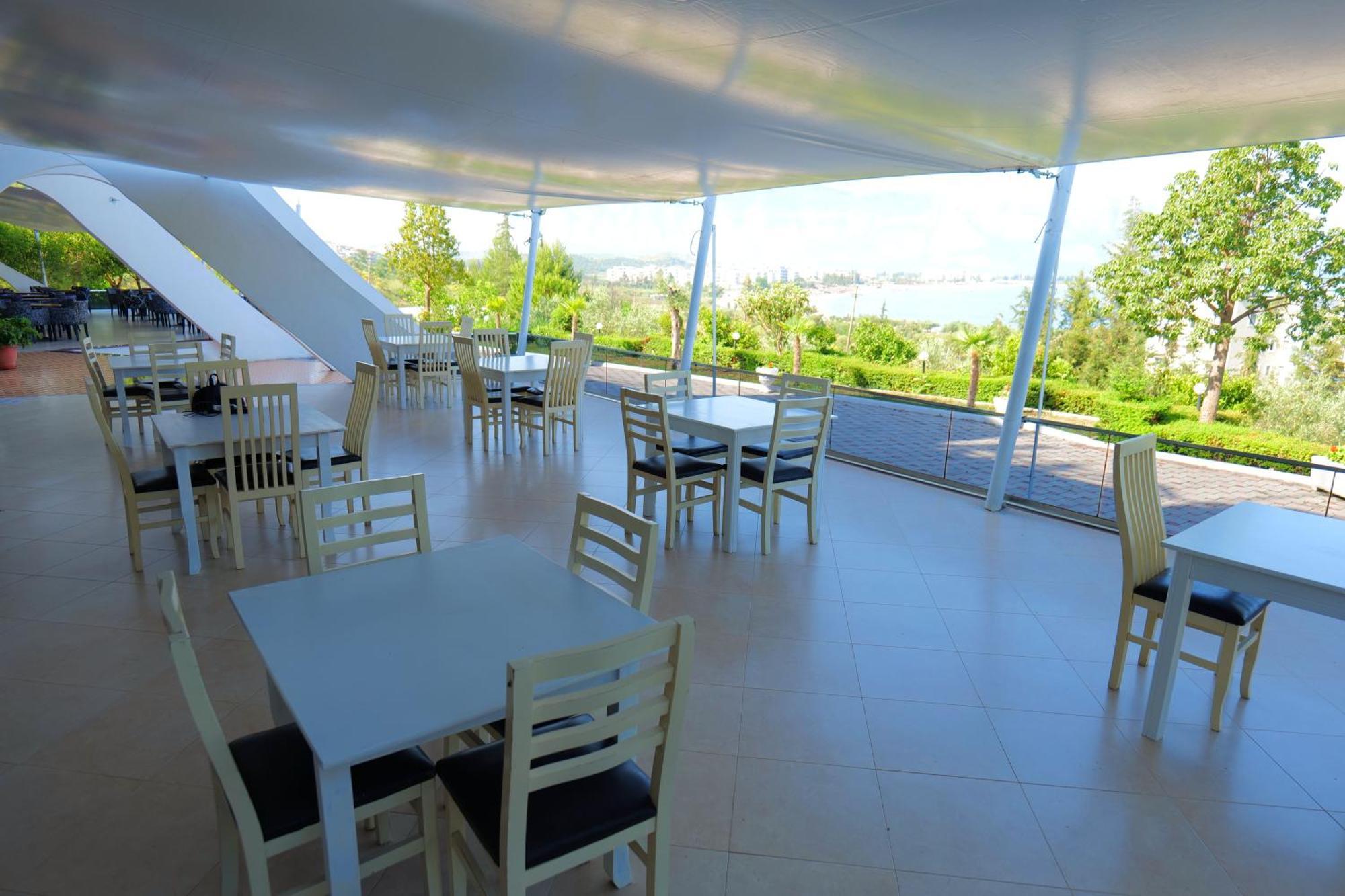 Edva Resort Radhime Exterior photo
