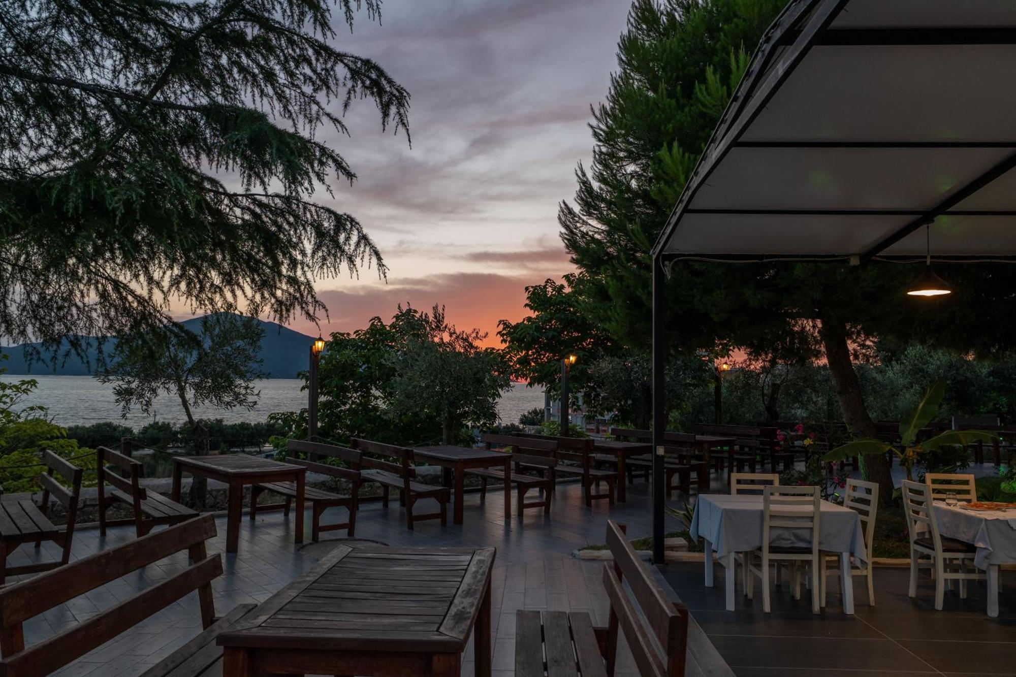 Edva Resort Radhime Exterior photo