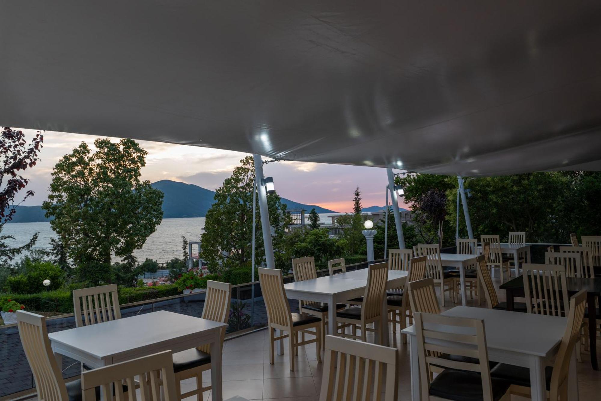 Edva Resort Radhime Exterior photo