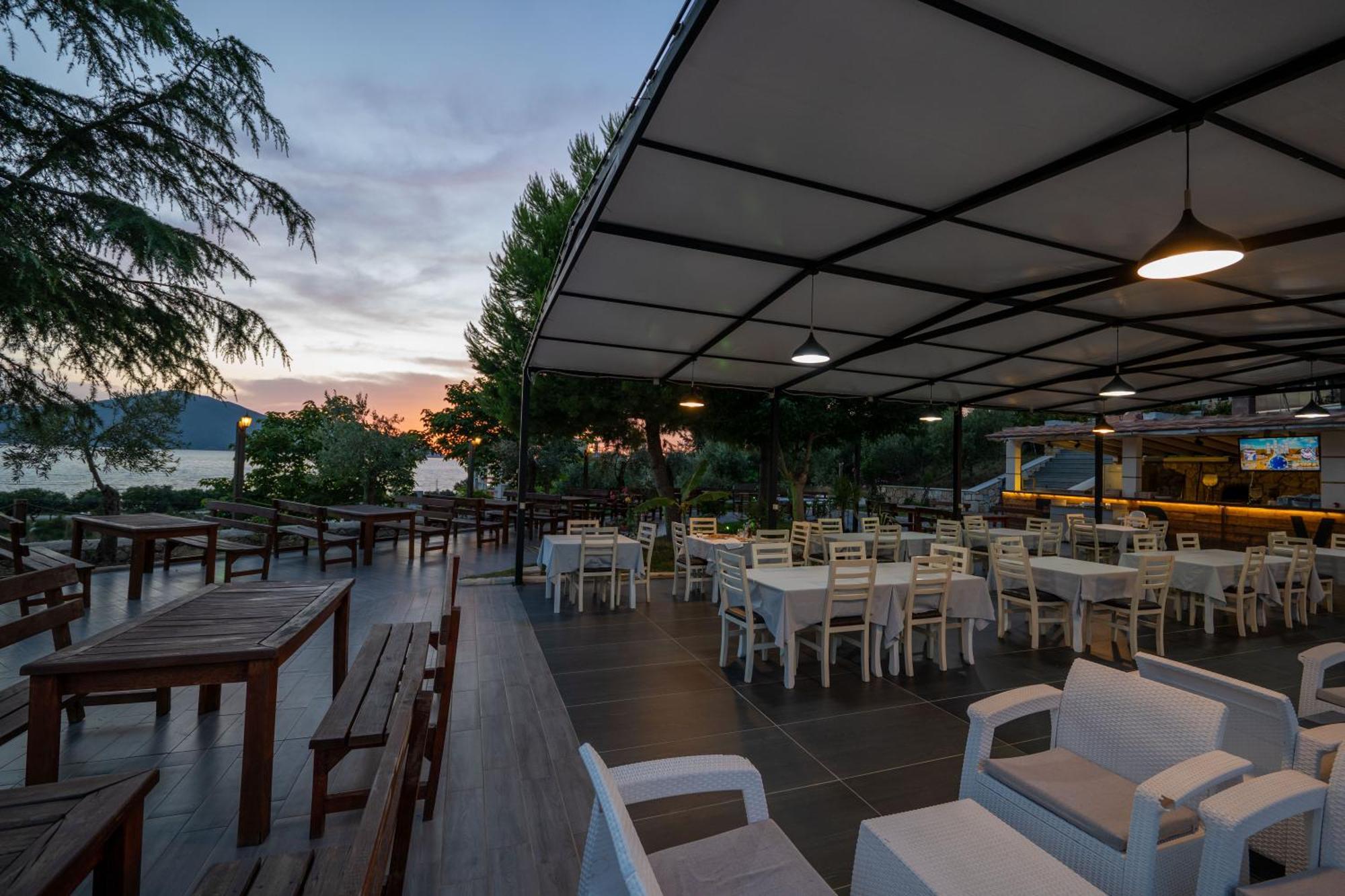 Edva Resort Radhime Exterior photo