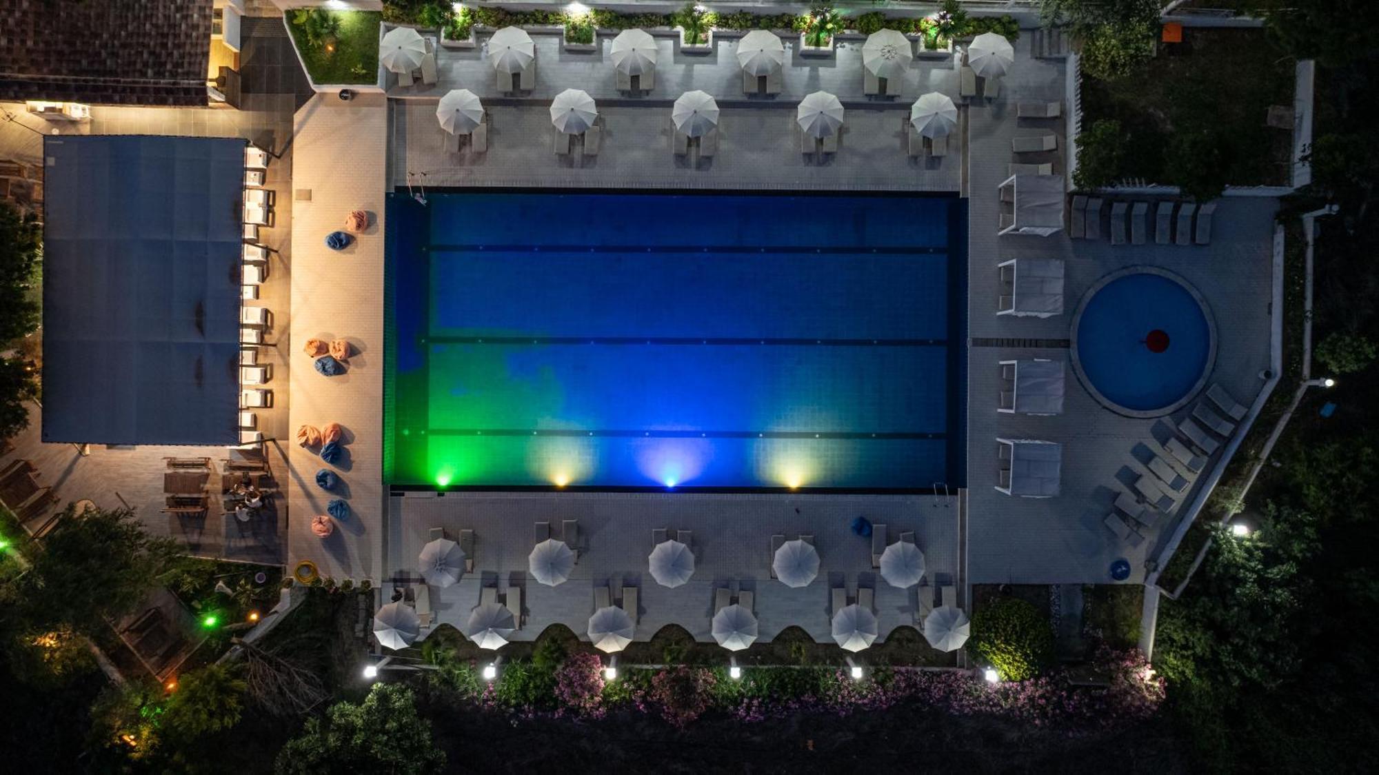 Edva Resort Radhime Exterior photo