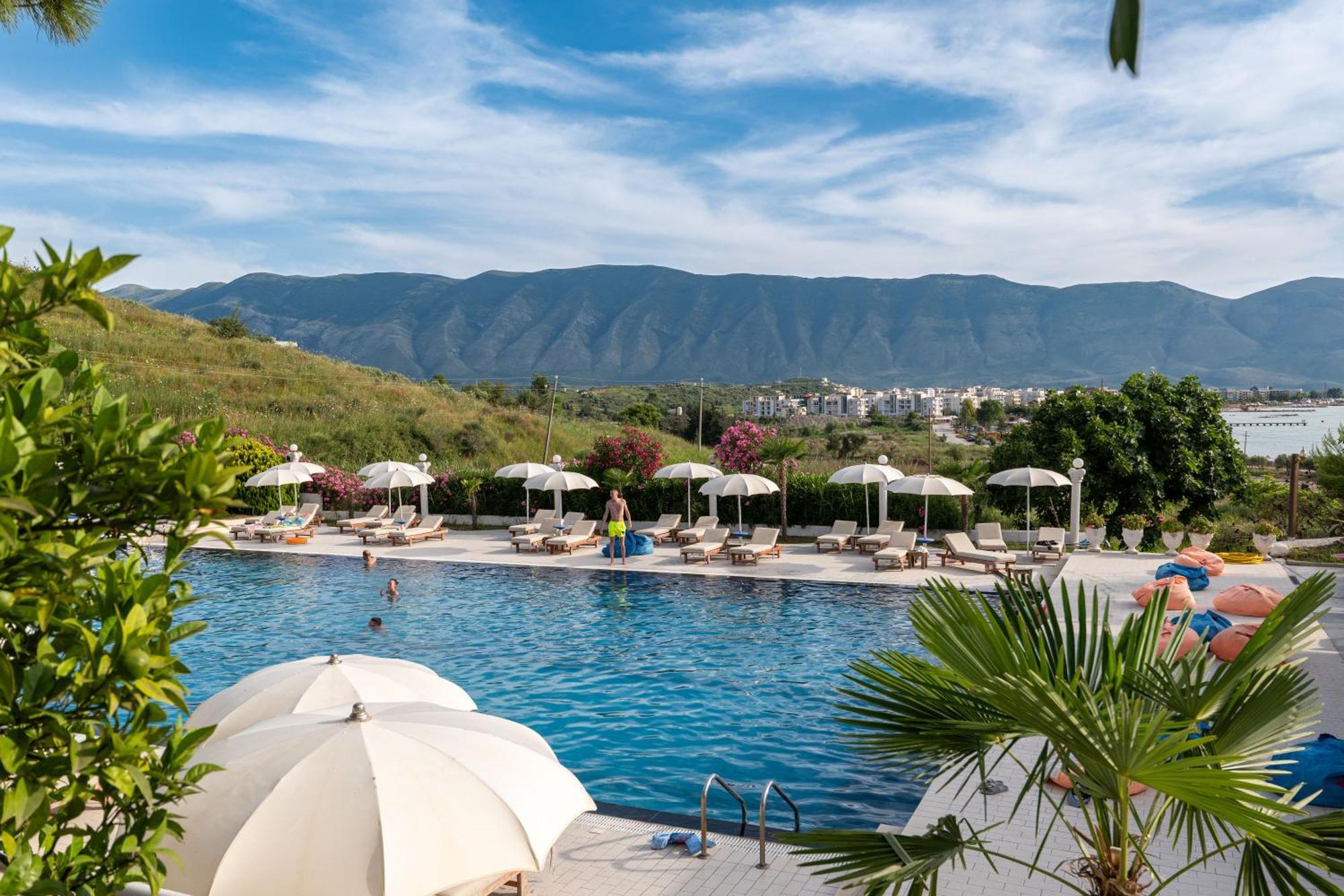 Edva Resort Radhime Exterior photo