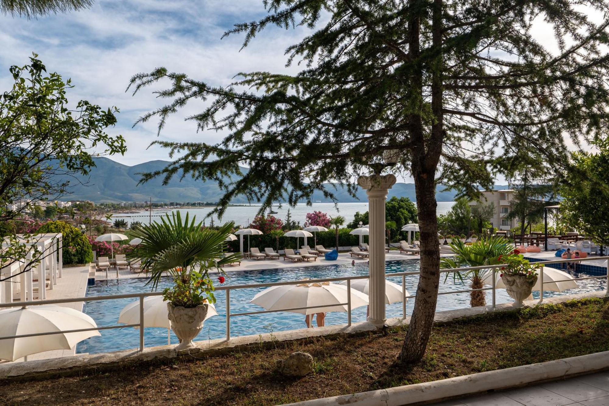 Edva Resort Radhime Exterior photo